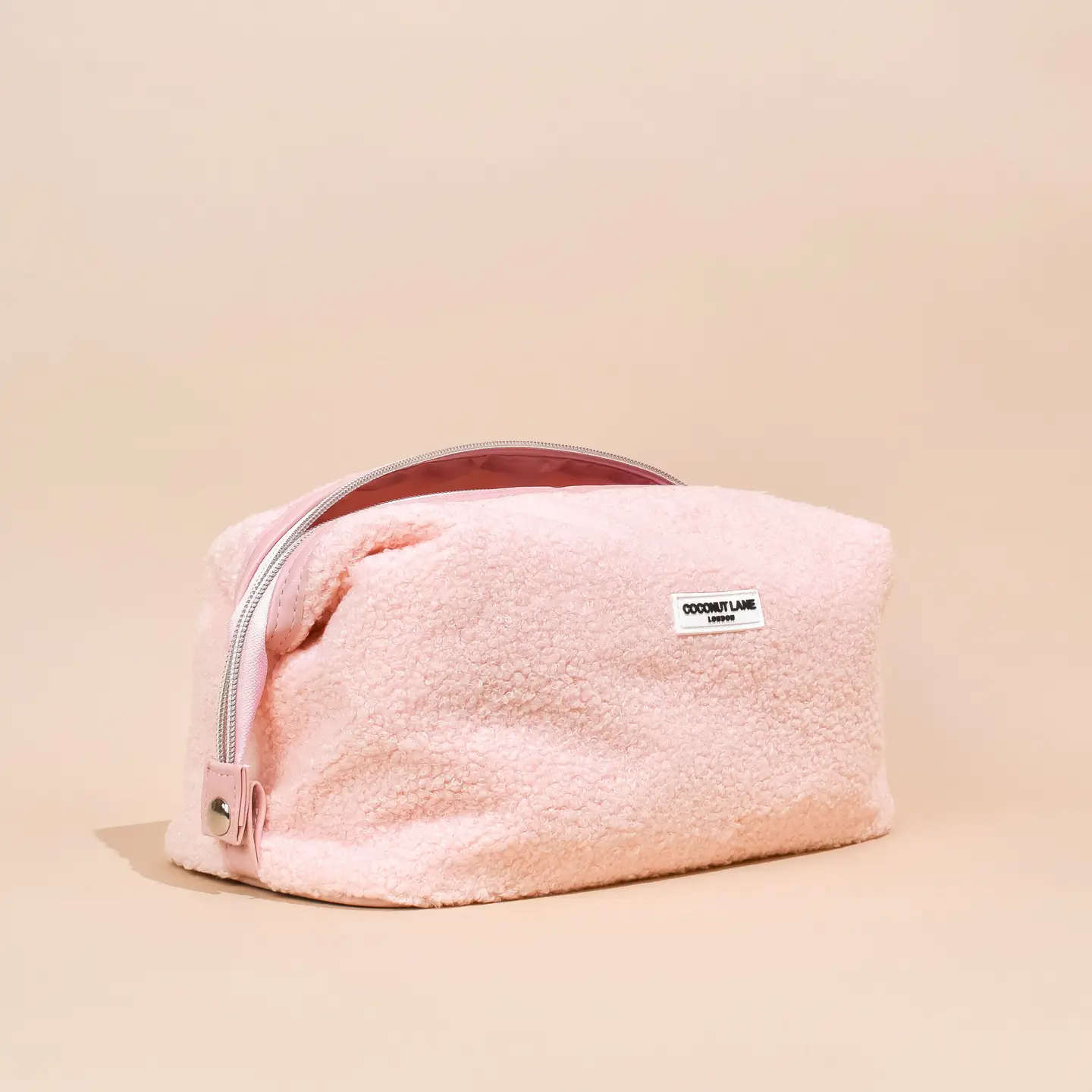 Accessories  — Magic Lifestyle Pouch - Teddy Love-A-Lot — view 2