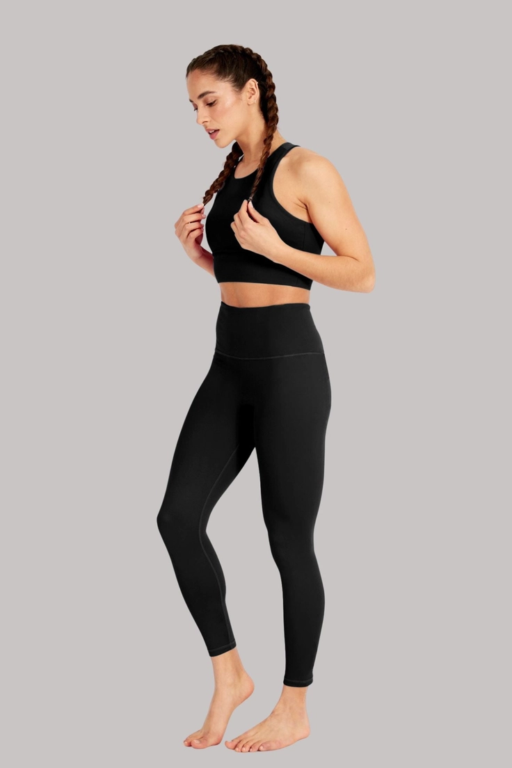Born Nouli — Elevate Seamless 7/8 Leggings - Black — view 2