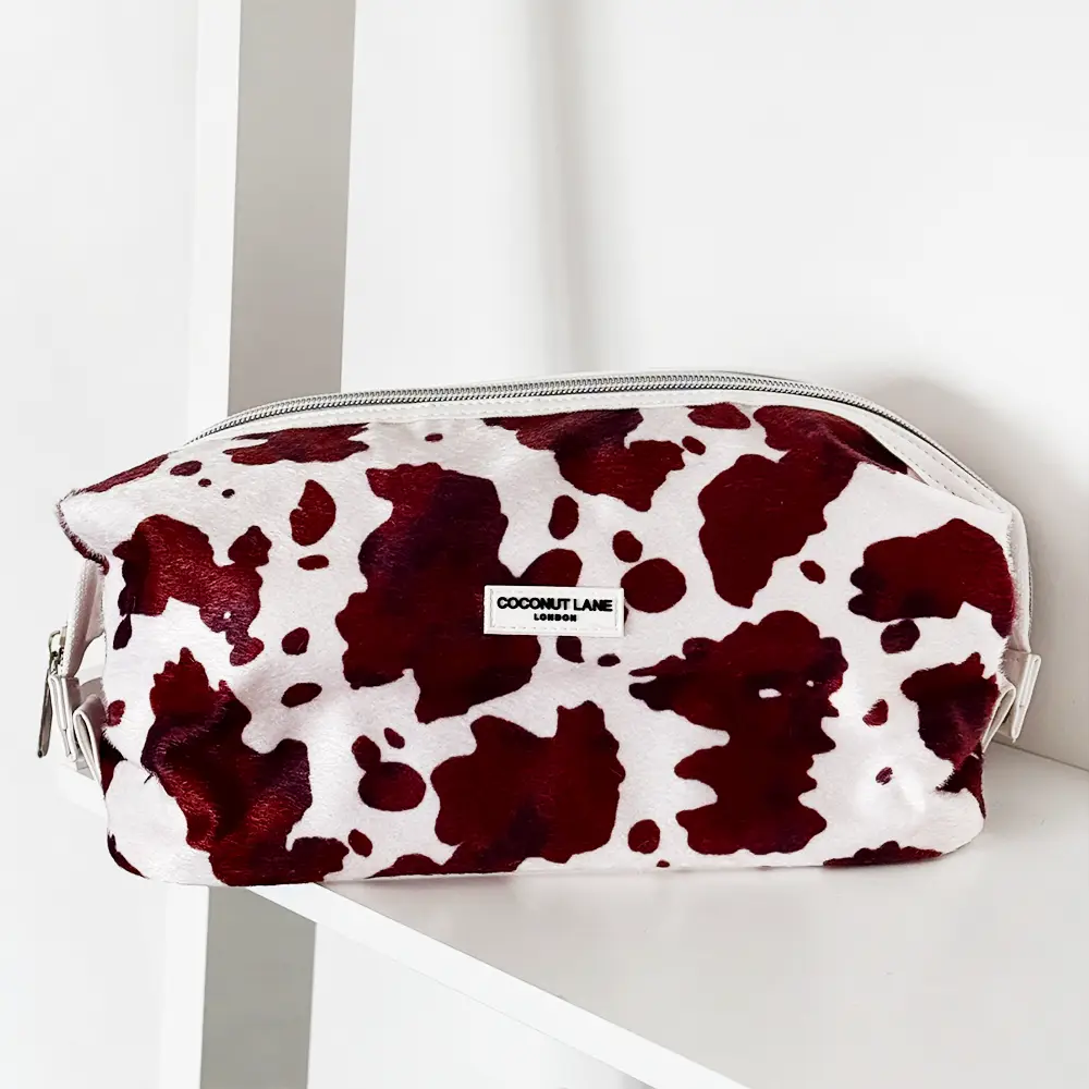Accessories  — Magic Lifestyle Pouch - Rodeo Cowgirl — view 2