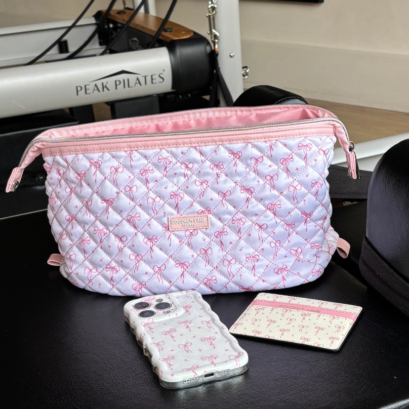 Accessories  — Magic Lifestyle Pouch - Quilted Dainty Bows — view 2