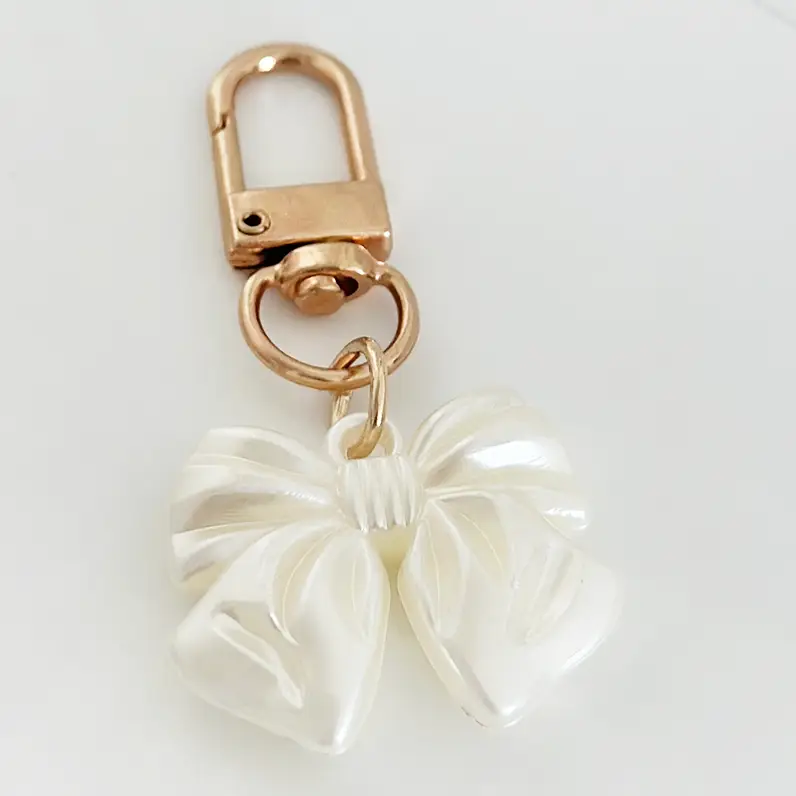 Accessories  — Pearl Bow Keyring